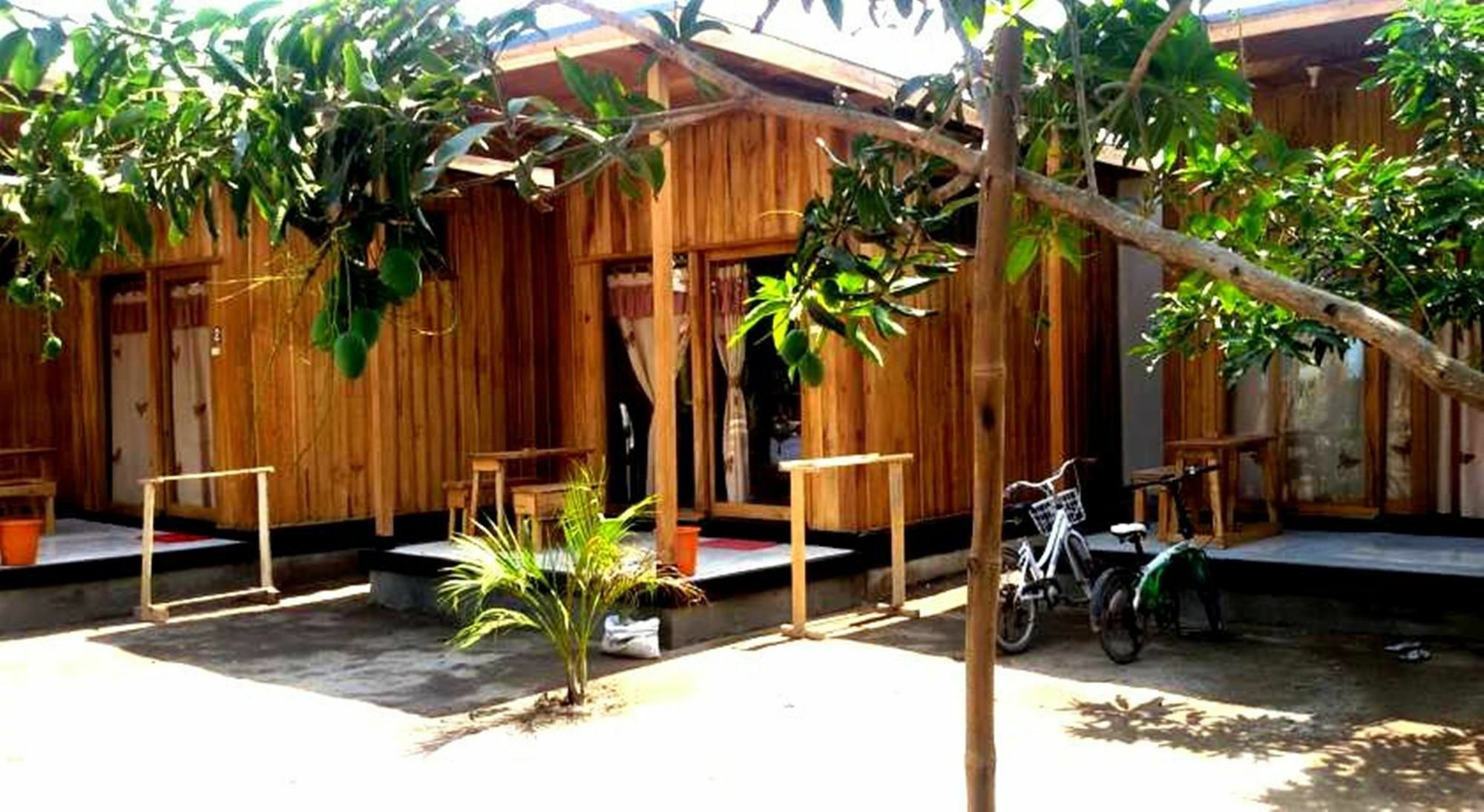 Beach Box Bungalow Gili Trawangan Exterior foto